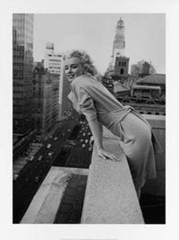 Ed Feingersh  Marilyn Monroe on the Ambassador affiche art 60x80cm | Yourdecoration.fr