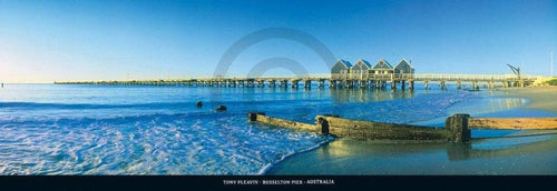 Tony Pleavin Busselton Pier, Australia affiche art 95x33cm | Yourdecoration.fr